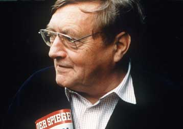 «Έφυγε» σε ηλικία 74 ετών ο Ρούντολφ Αουγκστάιν, ιδρυτής του περιοδικού Der Spiegel