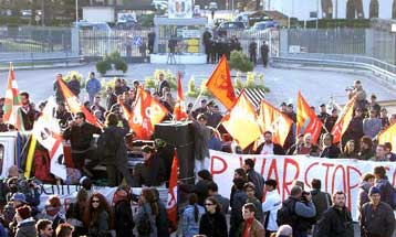 Σε ειρηνικό κλίμα ξεκίνησε το Ευρωπαϊκό Κοινωνικό Φόρουμ στη Φλωρεντία
