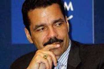 Ο Λάντεν είναι ζωντανός και σχεδιάζει νέες επιθέσεις, δηλώνει ο γγ της Interpol