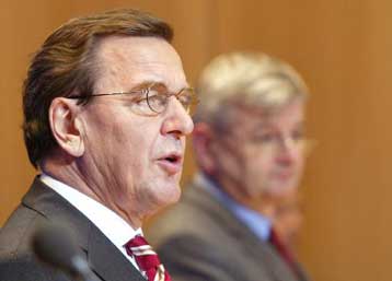 Τηλεφωνική επικοινωνία Μπους-Σρέντερ με στόχο την εξομάλυνση των σχέσεων ΗΠΑ-Γερμανίας