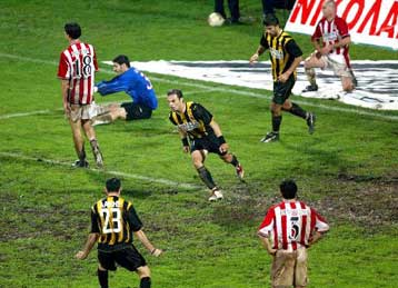 ΑΕΚ και Ολυμπιακός μοιράστηκαν βαθμούς, γκολ και θέαμα