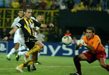 Ο Γάλλος Στεφάν Μπρε θα διευθύνει το καθοριστικό για την ΑΕΚ ματς με τη Ρόμα