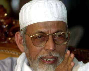 Μαθητής του Μπασίρ είναι ο κύριος ύποπτος της επίθεσης στην Ινδονησία