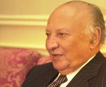 Με γνώμονα το συμφέρον της Κύπρου θα μελετήσουμε το σχέδιο Ανάν, ξεκαθάρισε ο Κληρίδης