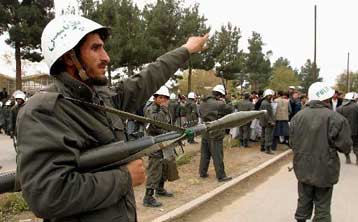 Συγκρούσεων συνέχεια την Τρίτη μεταξύ αστυνομίας και φοιτητών στην Καμπούλ