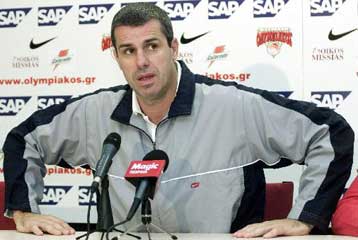 Τρίμηνη διακοπή συμβολαίου στον Ζεβροσένκο από τον Ολυμπιακό