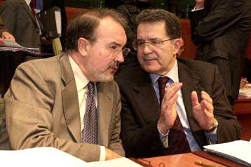 Ανάπτυξη 4,2% για την ελληνική οικονομία το 2003 προβλέπει η Κομισιόν