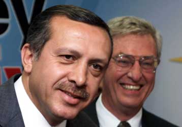 Να οριστεί ημερομηνία έναρξης ενταξιακών διαπραγματεύσεων ζητά και ο Ερντογάν