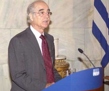 Σε σοβαρές και υπεύθυνες διαπραγματεύσεις για το Κυπριακό κάλεσε ο Απ.Κακλαμάνης