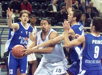 Βήμα πρόκρισης από τον ΠΑΟΚ με νίκη 89-73 επί της Σιρόκι