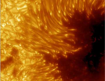 Ευκρινείς, εντυπωσιακές φωτογραφίες από τον Ήλιο προβληματίζουν τους επιστήμονες