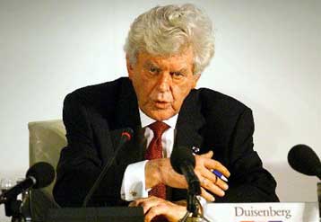 Μείωση των επιτοκίων «προαναγγέλλει» η Ευρωπαϊκή Κεντρική Τράπεζα