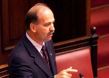 Το Δημόσιο δεν γνωρίζει τα χρέη του προς τον ΟΑΕΕ, παραδέχεται ο Γιώργος Φλωρίδης