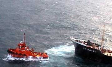 Διαρροή 3.000 τόνων αργού πετρελαίου στις βορειοδυτικές ακτές της Ισπανίας