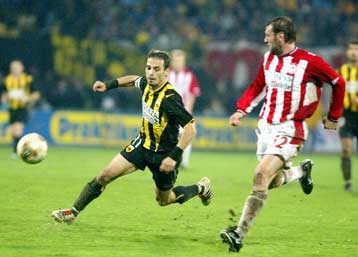 Με πρόστιμα τη γλίτωσαν ΑΕΚ και Ολυμπιακός