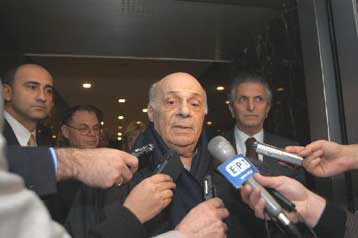 Ματαίωσε την επιστροφή του στην Κύπρο ο Ραούφ Ντενκτάς