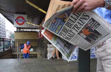 Σύλληψη τριών ατόμων στη Βρετανία για προετοιμασία τρομοκρατικών επιθέσεων