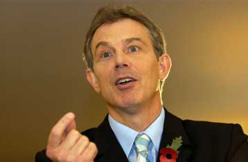 Σοβαρή και υπαρκτή είναι η απειλή της Αλ Κάιντα, προειδοποιεί ο Μπλερ