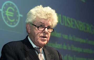 Συγχωνεύσεις ξένων τραπεζών με ελληνικές «προβλέπει» η Ευρωπαϊκή Κεντρική Τράπεζα