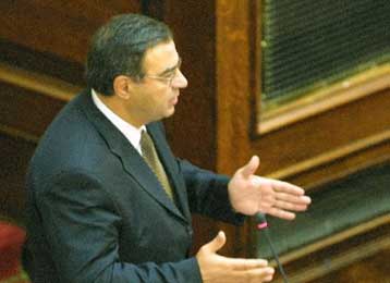 Την Τρίτη κατατίθεται στη Βουλή ο προϋπολογισμός του 2003