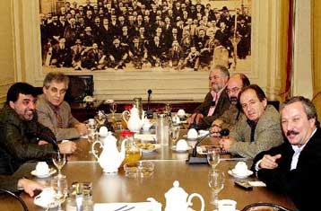 Στη συγκρότηση Εθνικού Συνδικαλιστικού Συμβουλίου προχωρούν ΓΣΕΕ και ΑΔΕΔΥ