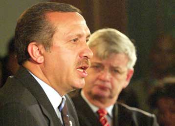 Δεν είναι «χριστιανική λέσχη» η ΕΕ, λέει ο Ερντογάν, που συναντήθηκε με τον Σρέντερ