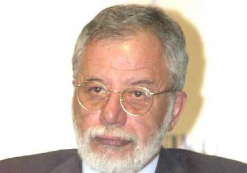 Επιφυλάξεις και κριτική από ΕΒΕΑ και ΓΣΕΒΕΕ για τον προϋπολογισμό του 2003