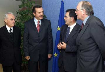 Η Τουρκία δεν πληροί τα πολιτικά κριτήρια της Κοπεγχάγης, εμμένει η ΕΕ