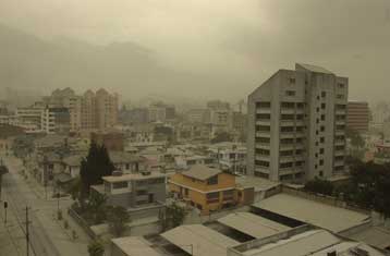 Πέντε νεκροί και εκατοντάδες τραυματίες από ισχυρή έκρηξη σε βάση του Εκουαδόρ