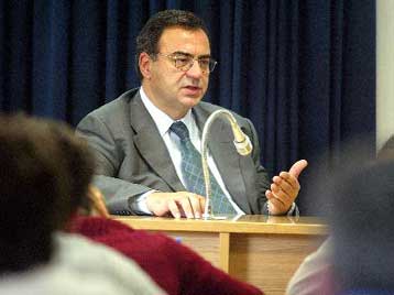 Με τον Γλαύκο Κληρίδη συναντήθηκε ο Νίκος Χριστοδουλάκης