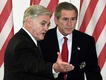 Διθυραμβικός ο Μπους στη Λιθουανία, υπόσχεται αμυντική κάλυψη στις χώρες της Βαλτικής