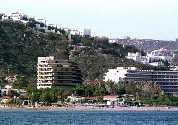 Πολεοδομικά κίνητρα για τις τουριστικές περιοχές προωθεί το υπουργείο Ανάπτυξης