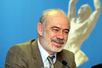 Έτοιμο για τους Αγώνες του 2004 το Στάδιο Καραϊσκάκη, διαβεβαιώνει ο Γ.Λιάνης