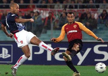 Θρίαμβος Αρσεναλ στη Ρώμη με 3-1 – «Χ» στο «Μεστάγια», νίκη Μπάρτσα, περίπατος Ίντερ