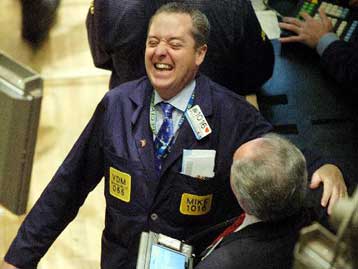 Θετικά νέα στις ΗΠΑ από τα «μέτωπα» της καταναλωτικής δαπάνης και της ανεργίας