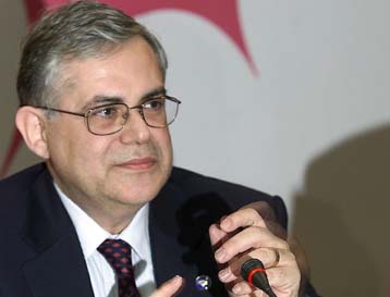 Μείωση των επιτοκίων κατά 0,50% προαναγγέλλει ο αντιπρόεδρος της ΕΚΤ