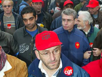 Απρόσμενη μείωση παρουσίασε ο αριθμός των ανέργων στη Γαλλία τον Οκτώβριο