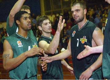 Ντέρμπι στη Θεσσαλονίκη και εκτός έδρας αποστολές για τους πρωτοπόρους της Α1 μπάσκετ