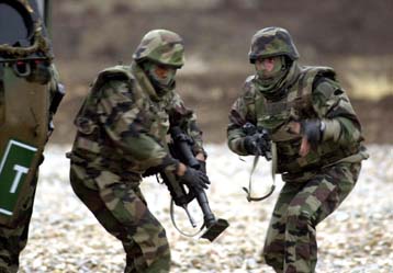 Η «Συμμαχική Αρμονία» αντικαθιστά την «Κεχριμπαρένια Αλεπού» στην ΠΓΔΜ