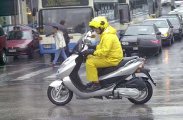 Βροχές, καταιγίδες και ισχυρούς ανέμους από το βράδυ του Σαββάτου προβλέπει η ΕΜΥ