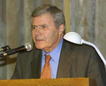 Η ανθρωπότητα ελπίζει στην εκρίζωση του AIDS μέσω εμβολίου, τονίζει ο Κ.Στεφανής