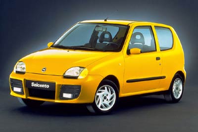 Ζωηρά… χαμόγελα για το Fiat Seicento με τις δύο ομώνυμες εκδόσεις