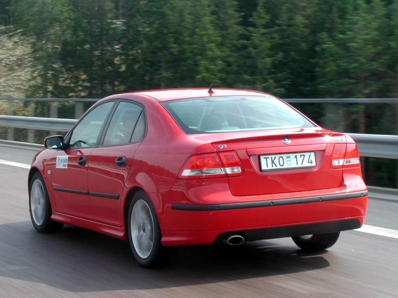 Περικοπές στη Saab με στόχο τη μείωση του λειτουργικού κόστους