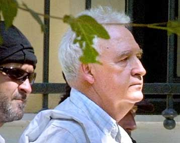 Νέες έρευνες για μέλη της 17Ν-Από κείμενα της ΛΕΑ οι οδηγίες του, λέει ο Γιωτόπουλος