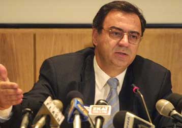 Δραστική μείωση του δημόσιου χρέους προβλέπει το Πρόγραμμα Σταθερότητας 2002-2006