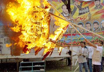 Βίαιες συγκρούσεις Ισραηλινών και Παλαιστινίων – Μεταξύ των νεκρών και ένας 15χρονος