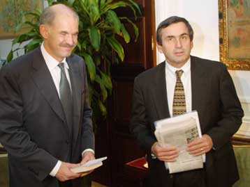 Με τον Γ.Παπανδρέου συναντήθηκε το βράδυ της Δευτέρας ο πρεσβευτής των ΗΠΑ στην Αθήνα