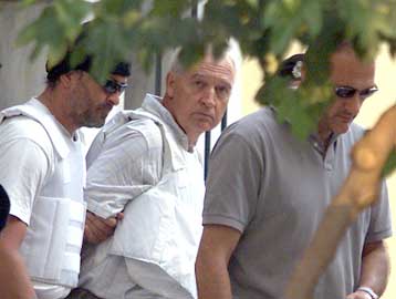 Καταθέσεις αυτοπτών μαρτύρων επικαλείται στην πρότασή του για την 17Ν ο Κ.Καρούτσος