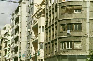 «Προίκα» στις εισηγμένες από τα ακίνητα δίνει το υπουργείο Οικονομίας