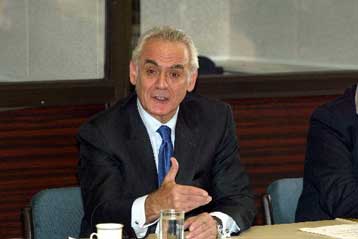 Με δέσμη τεσσάρων μέτρων «απαντά» το υπουργείο Ανάπτυξης στις ανατιμήσεις